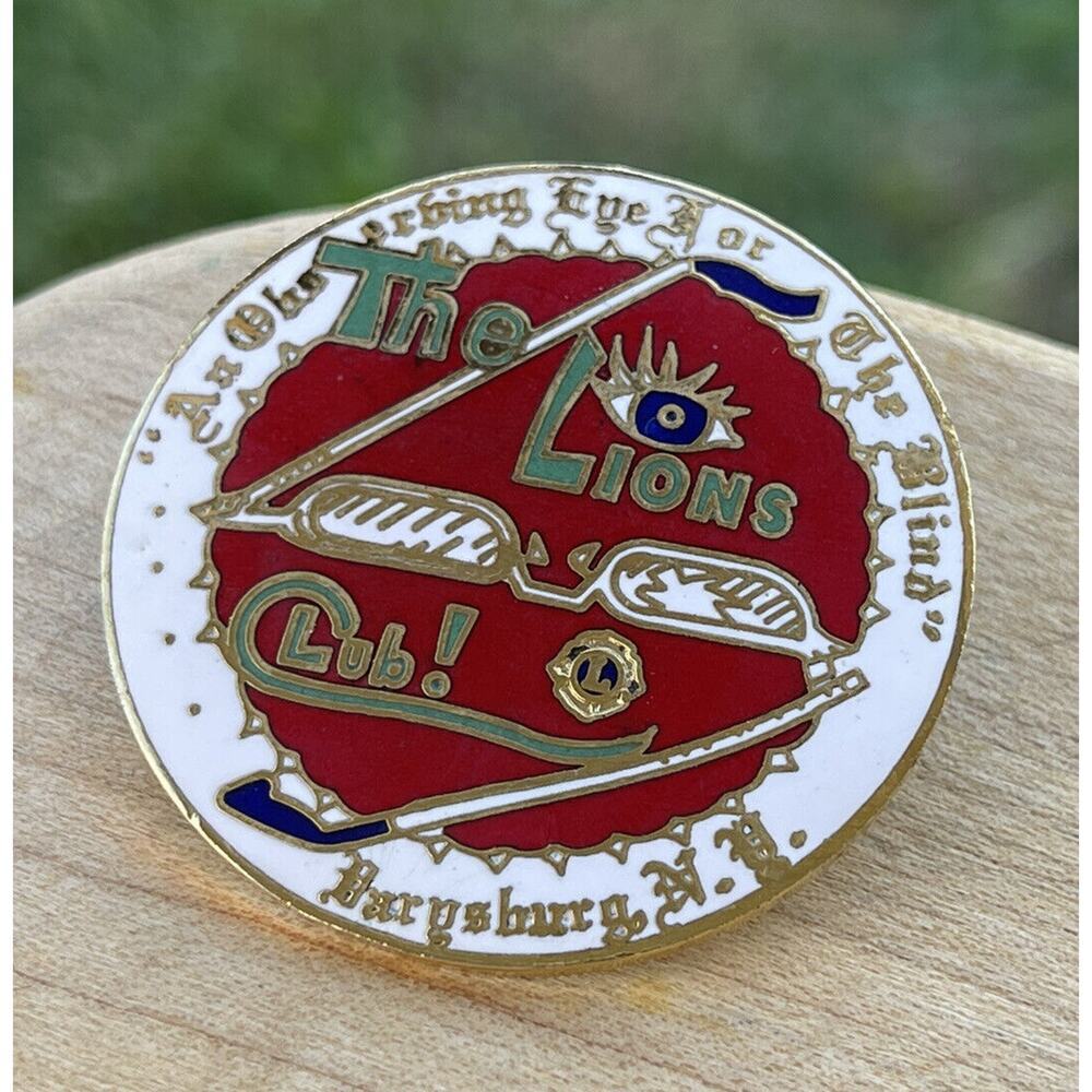 The Lions Club Lapel Pin Varysburg NY Round 1-1/4"